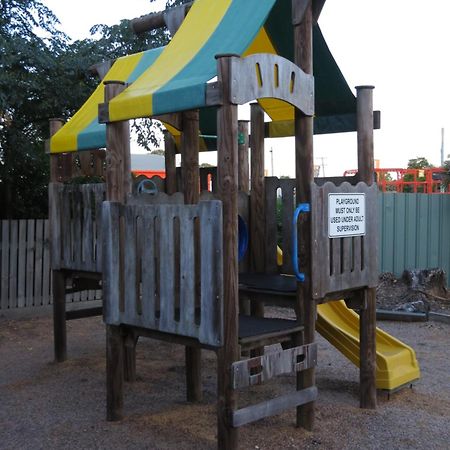 Bundaberg East Cabin And Tourist Park Eksteriør bilde